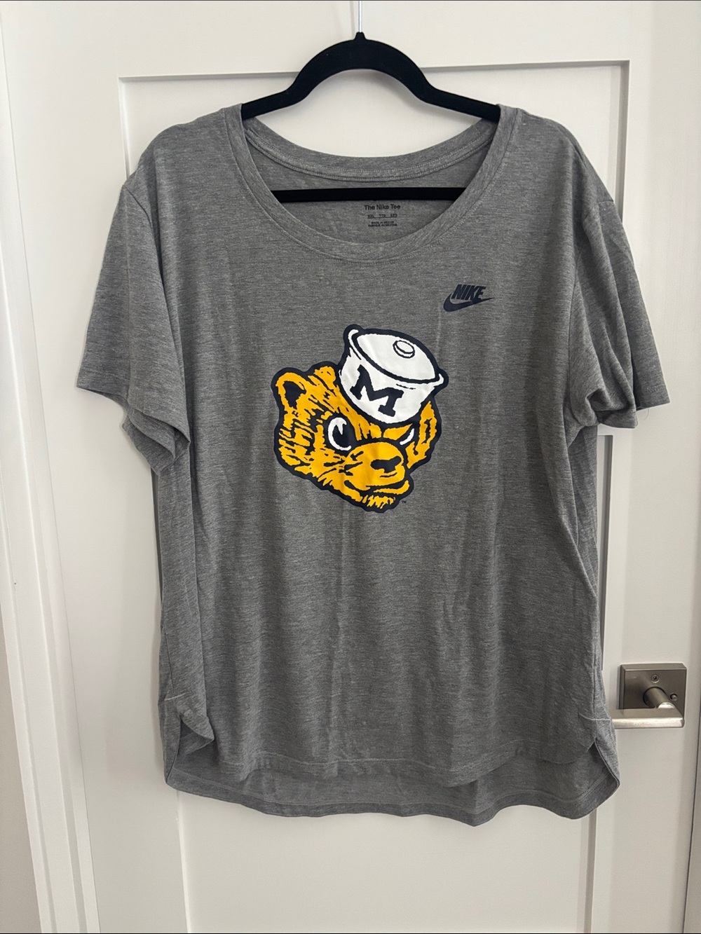 Size XXL Nike University of Michigan Tee